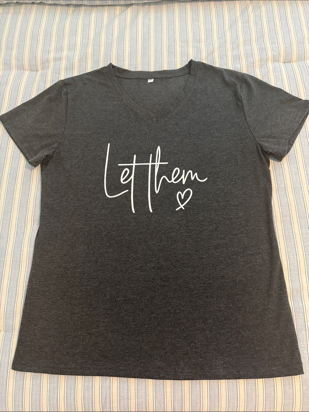 “Let Them” Heart Women's Charcoal V-Neck Graphic Tee. Size L. PTP 21” L 27.5”